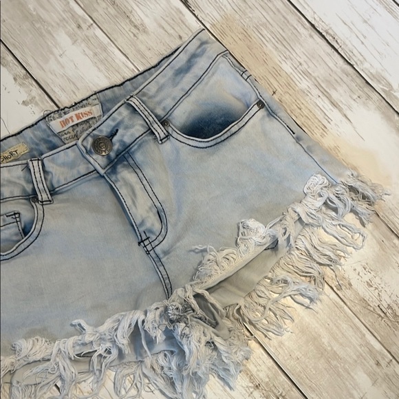HOT KISS 💋 Junior Frayed Denim cutoff Shorts size 7 - Picture 8 of 9